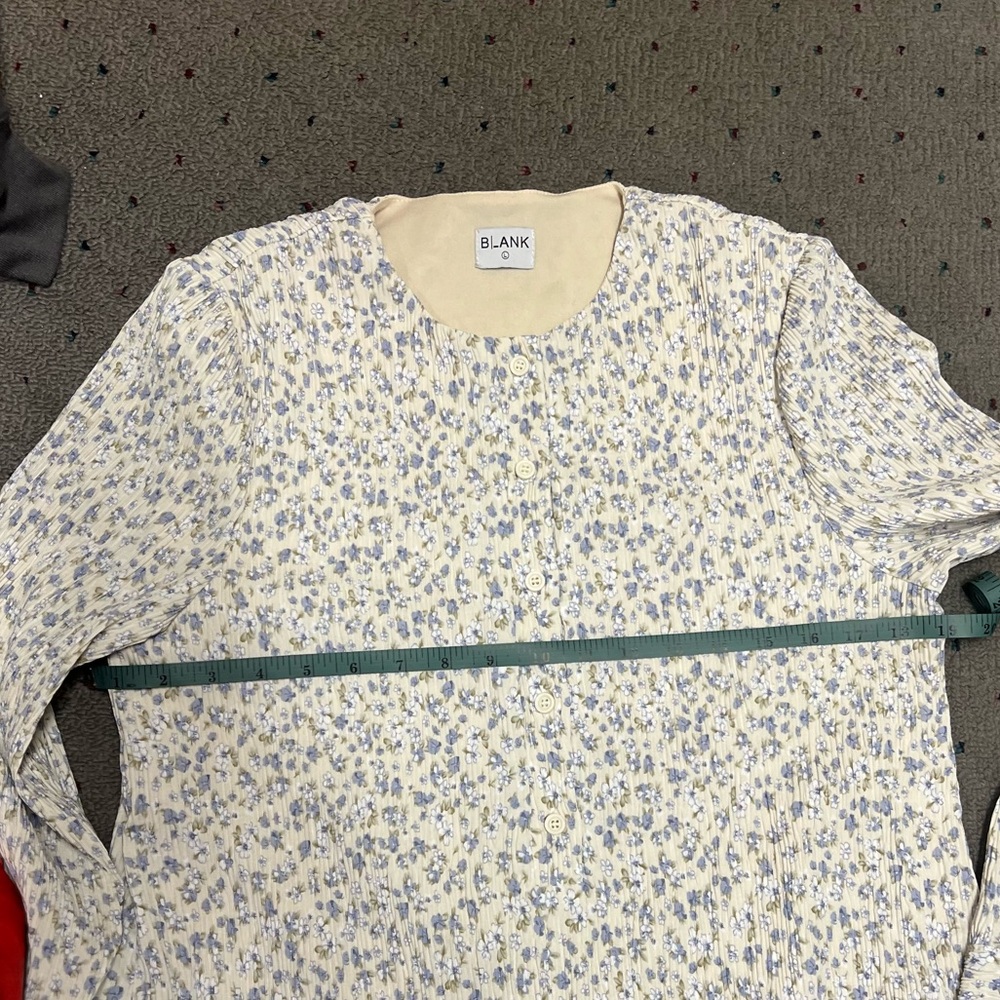 Dress Blank knee length dress worn once - Picture 12 of 12